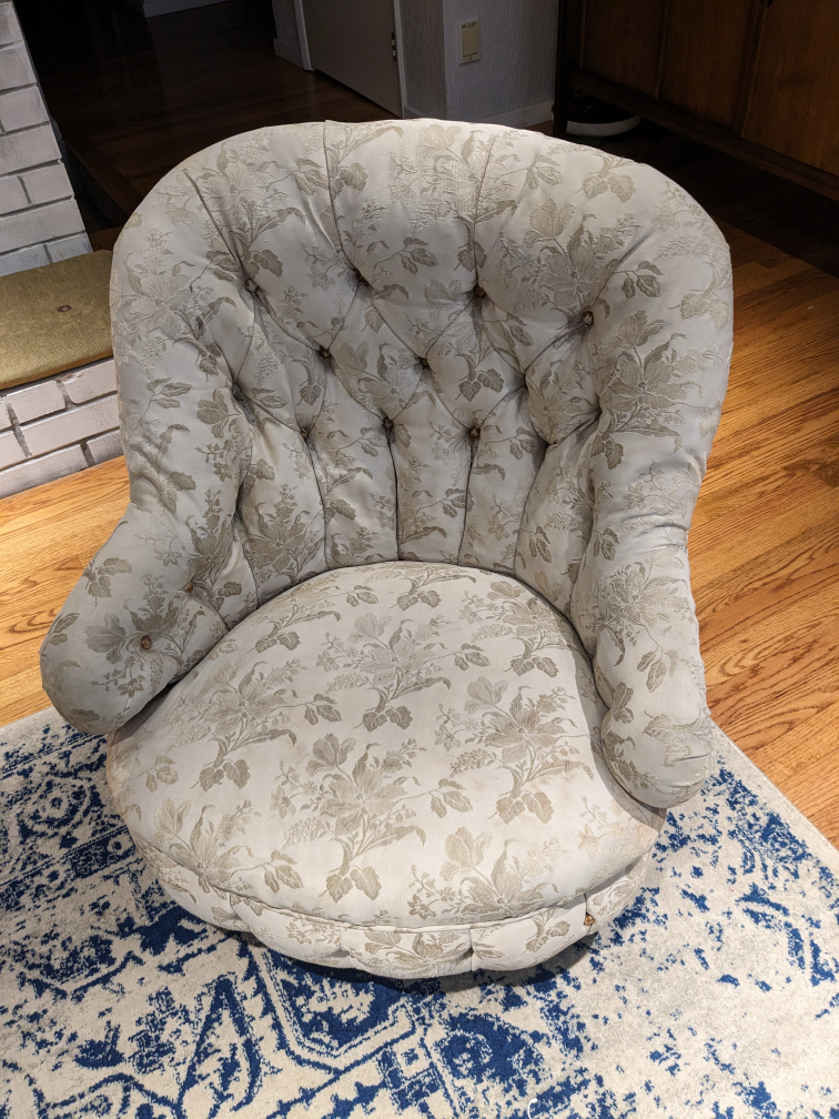 Vintage Floral Button-Tufting Armchair
