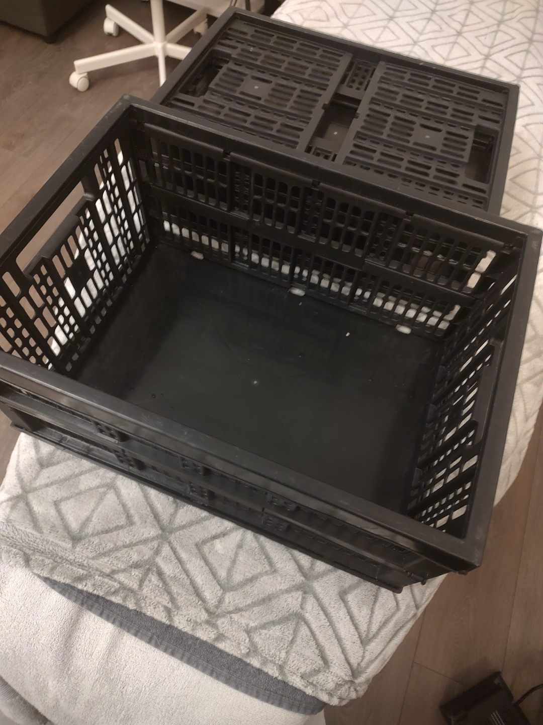 4 Black Collapsible Plastic Storage Crates