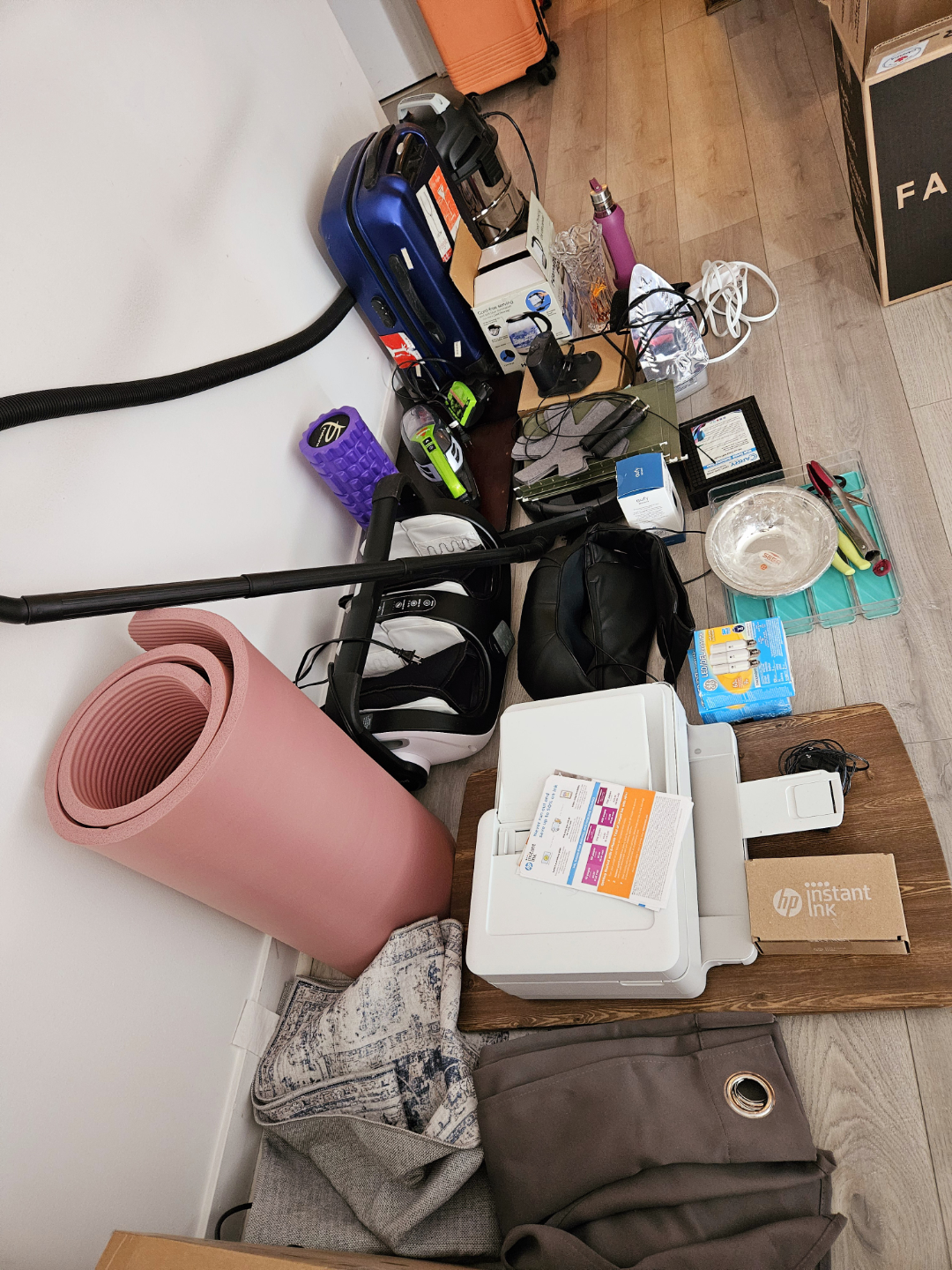 Huge Garage Sale! Various Home Goods & Electronics - photo 2