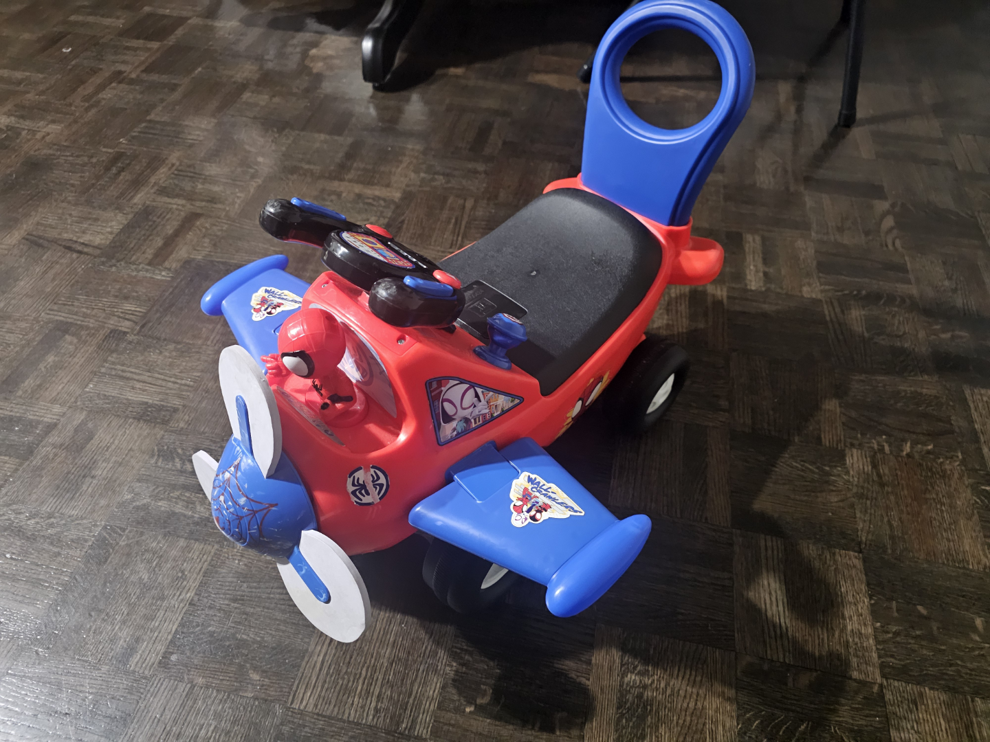 Kids' Ride-on Planes - Minnie Mouse & Spiderman - photo 2