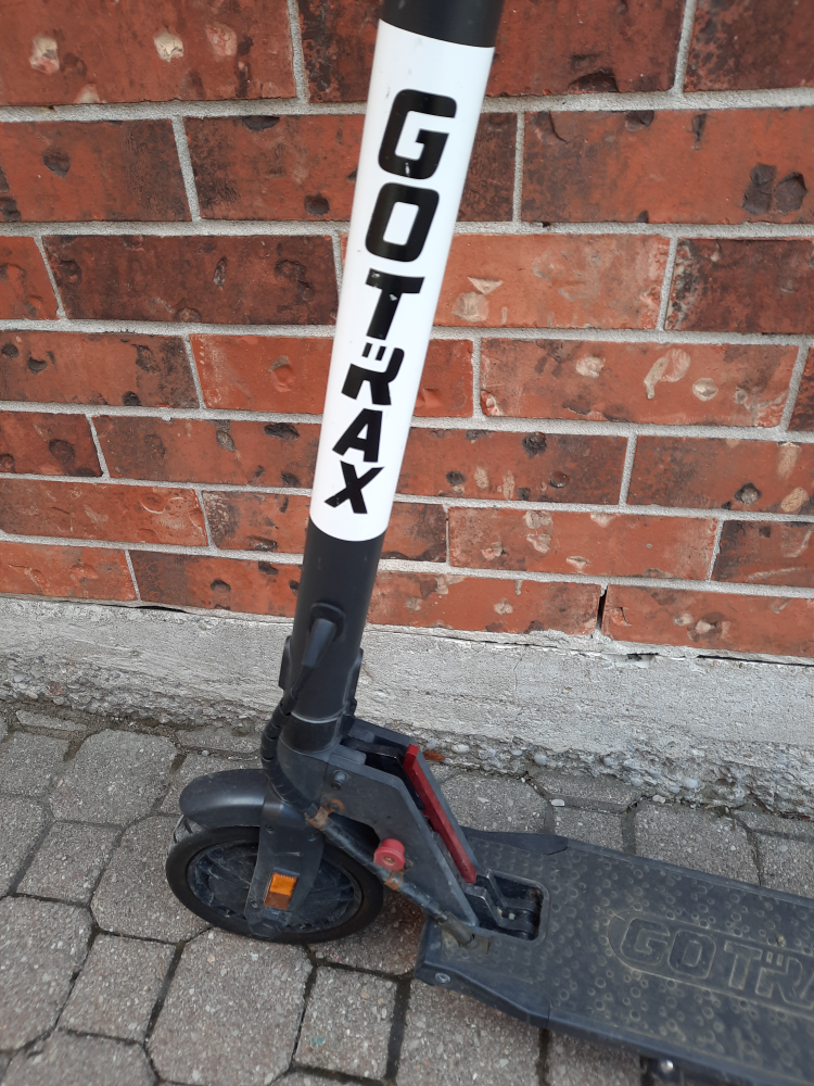 Gotrax Electric Scooter - photo 3
