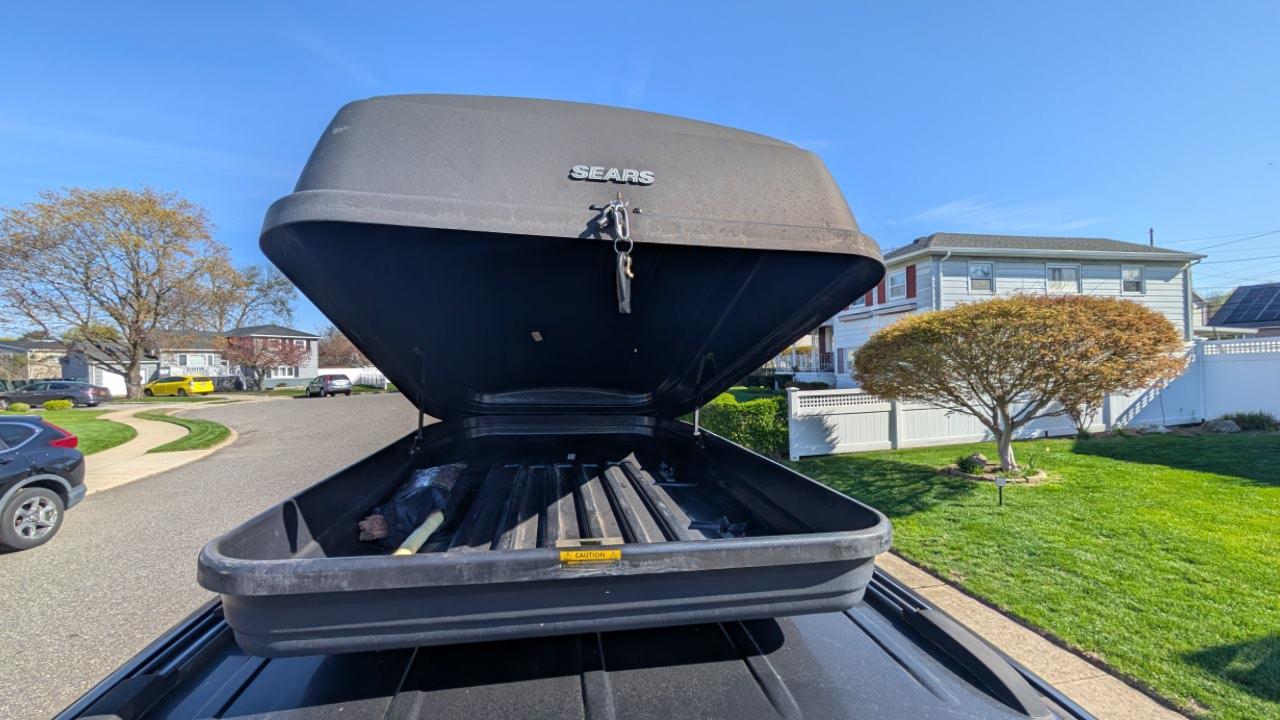SEARS SPORT 15-CAV Rooftop Cargo Carrier - photo 4