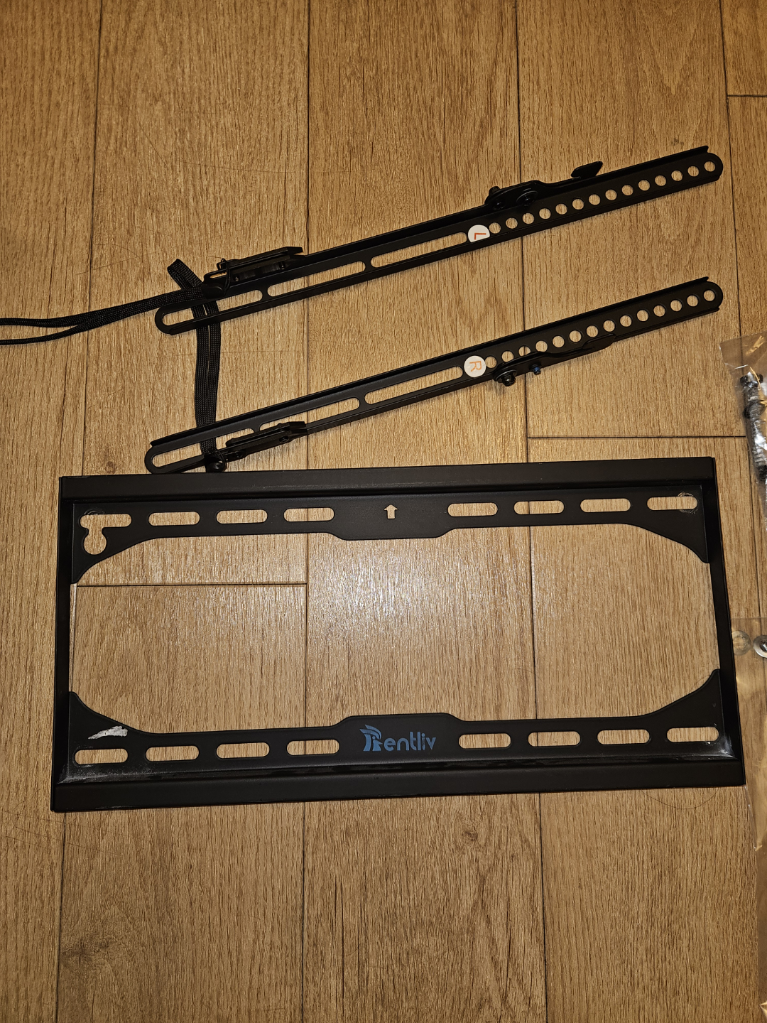 Perntliv TV Wall Mount