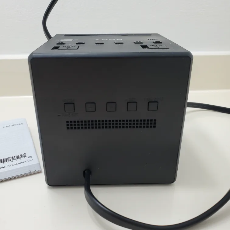 Sony FM/AM Clock Radio image indicator(2)