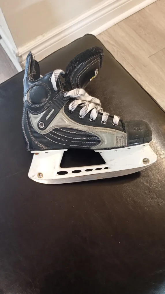 CCM Youth Ice Hockey Skates