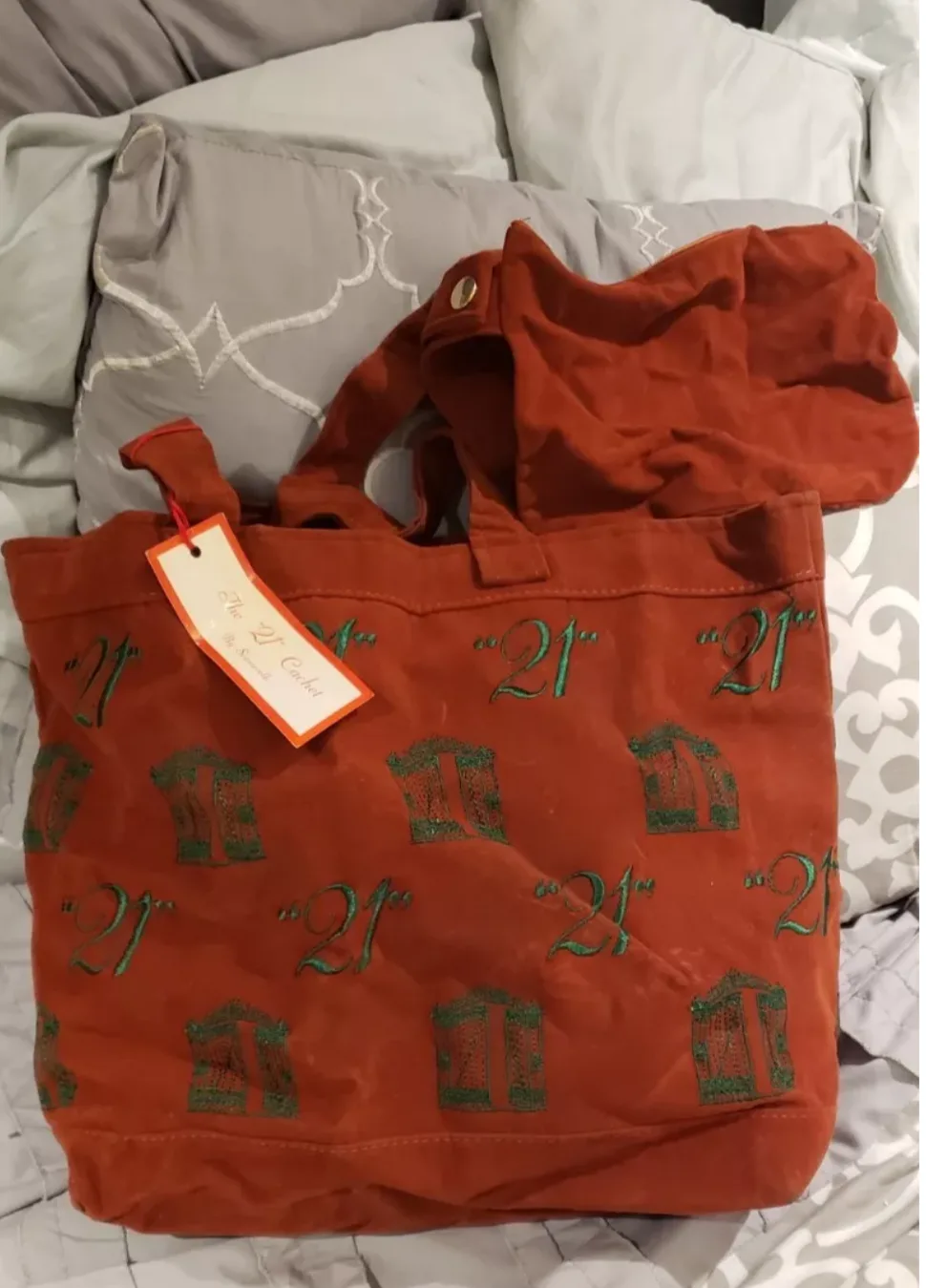 21 Club Collectible Set: Scarves & Tote Bag image indicator(2)