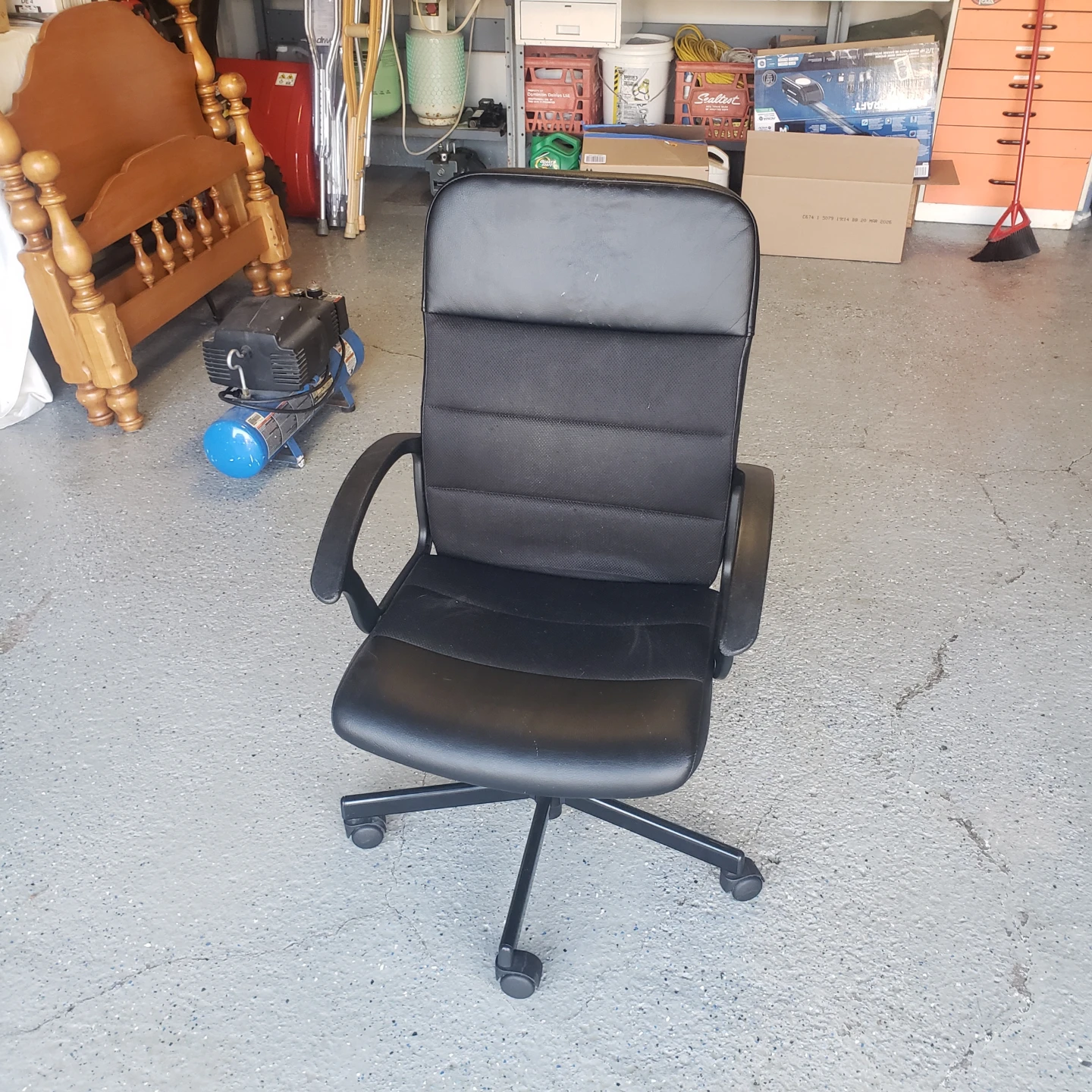 Black IKEA Office Chair - photo 2