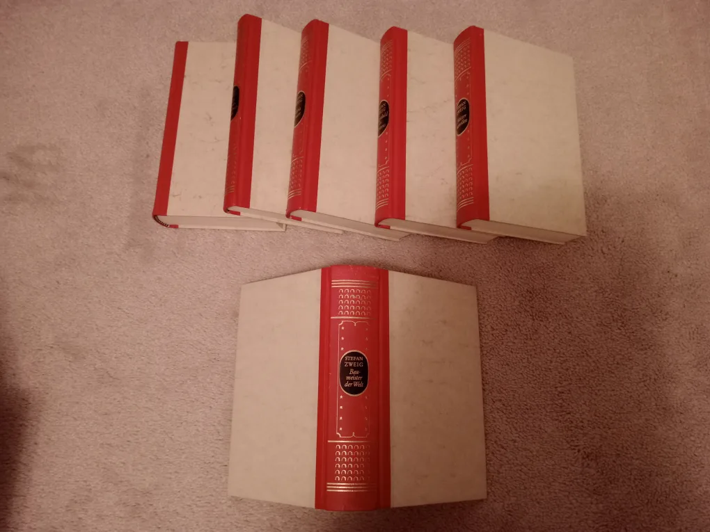 Set of six Stefan Zweig novels image indicator(2)