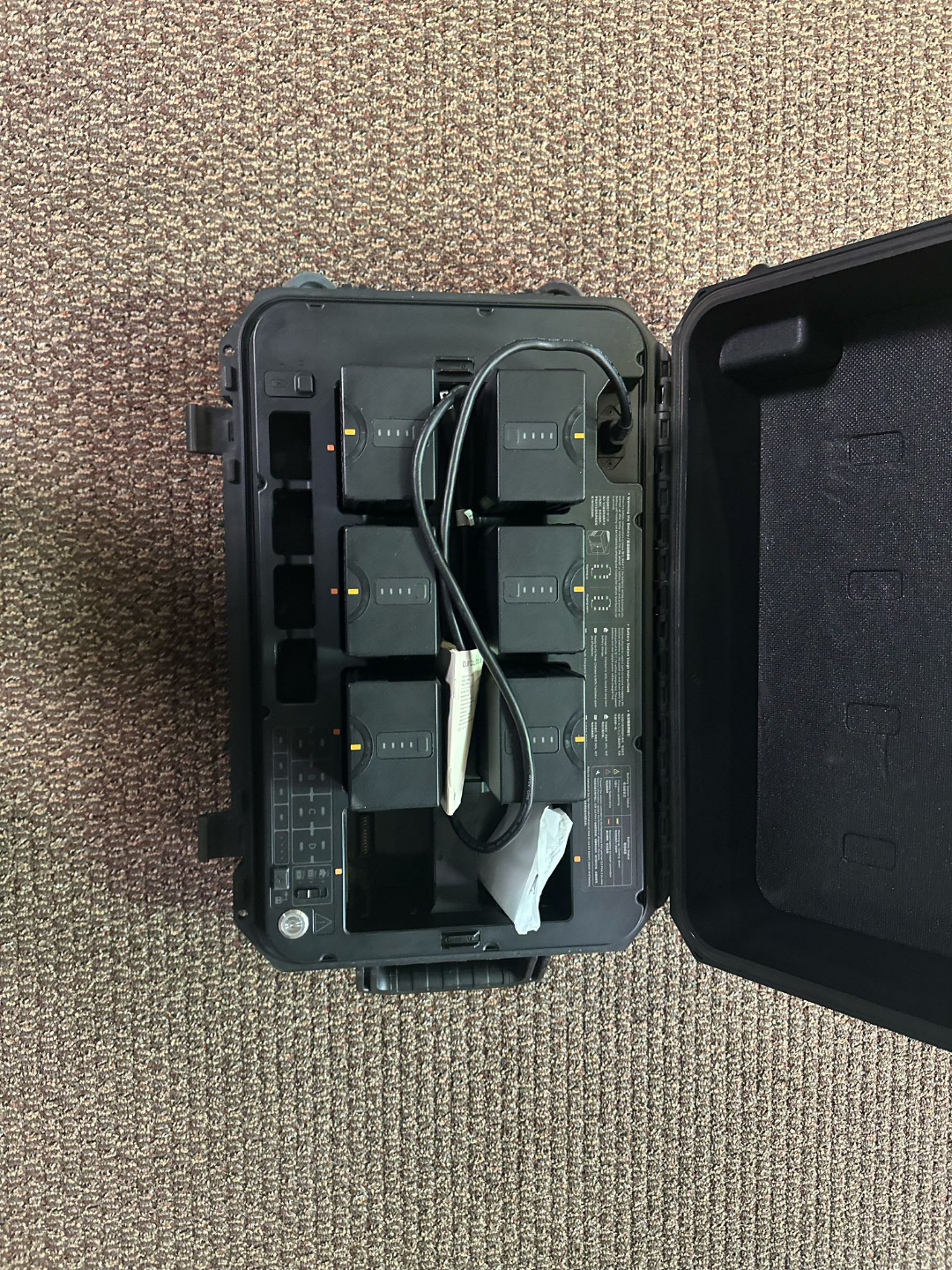 DJI Matrice 350 RTK Drone with  Six batteries - photo 3