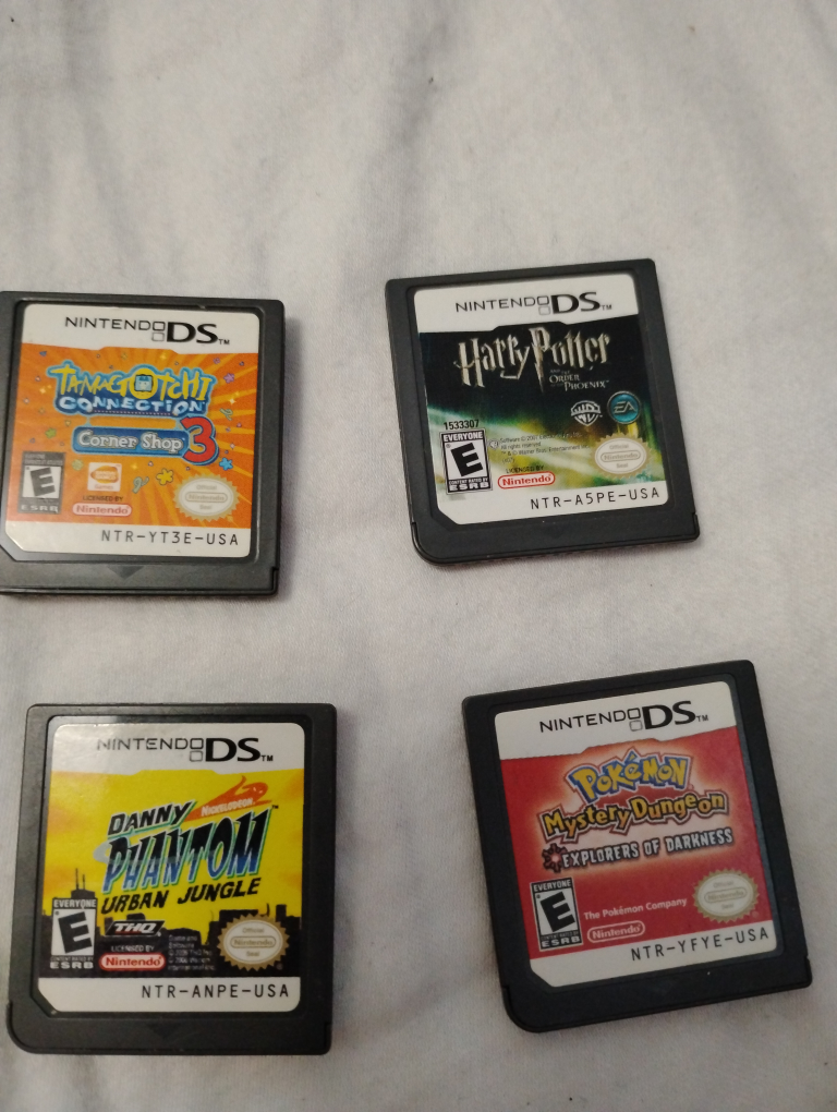4 Nintendo DS Games