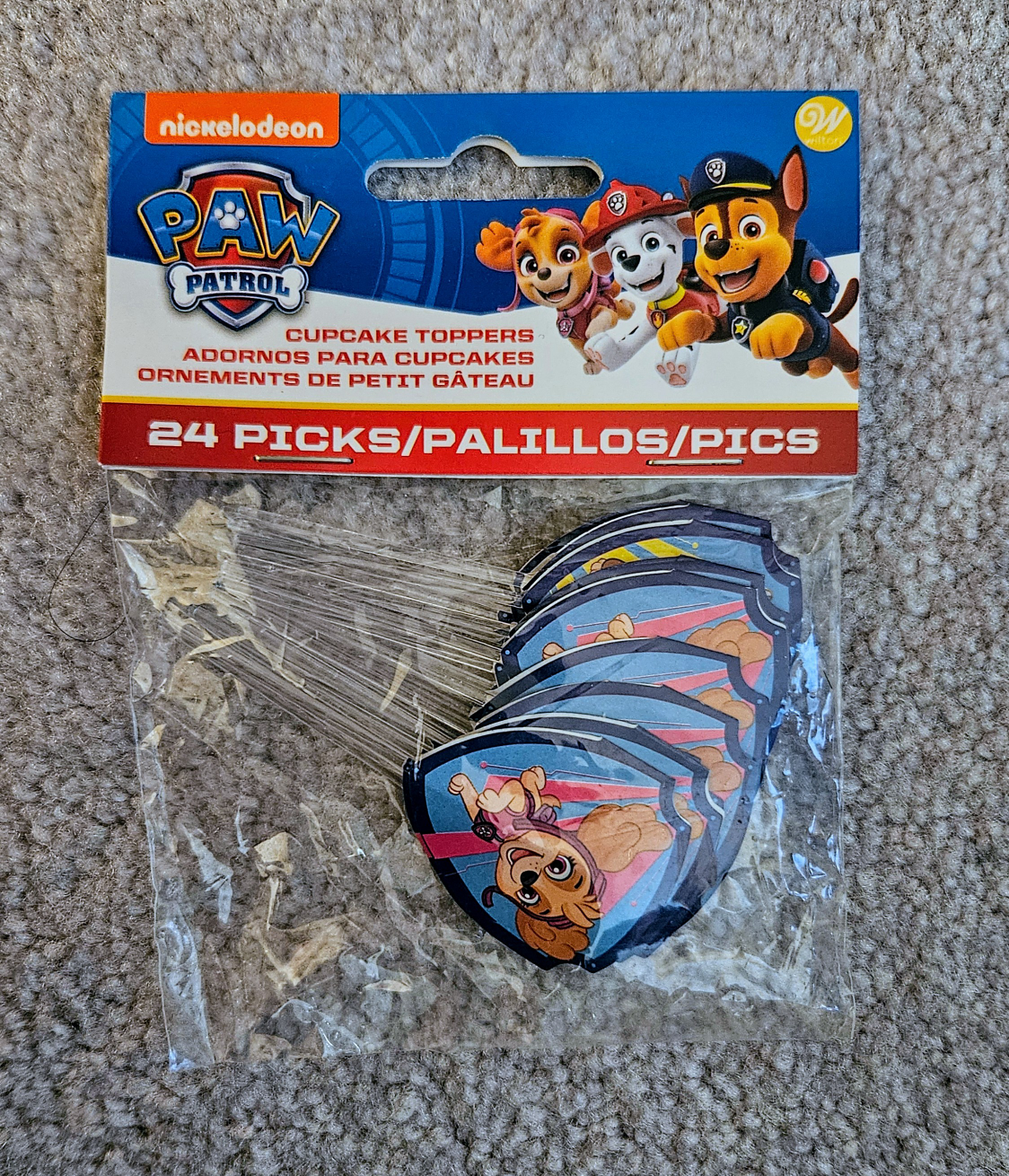 Brand new Paw Patrol plastic reusable cups & cupcake toppers - photo 2