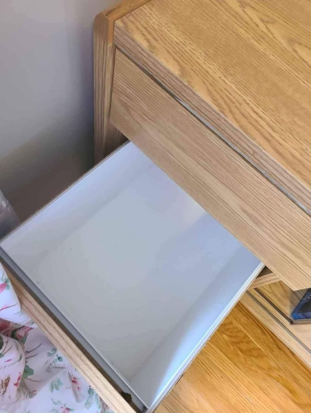 Storage Cabinet or Media Console with 4 Drawers - photo 3