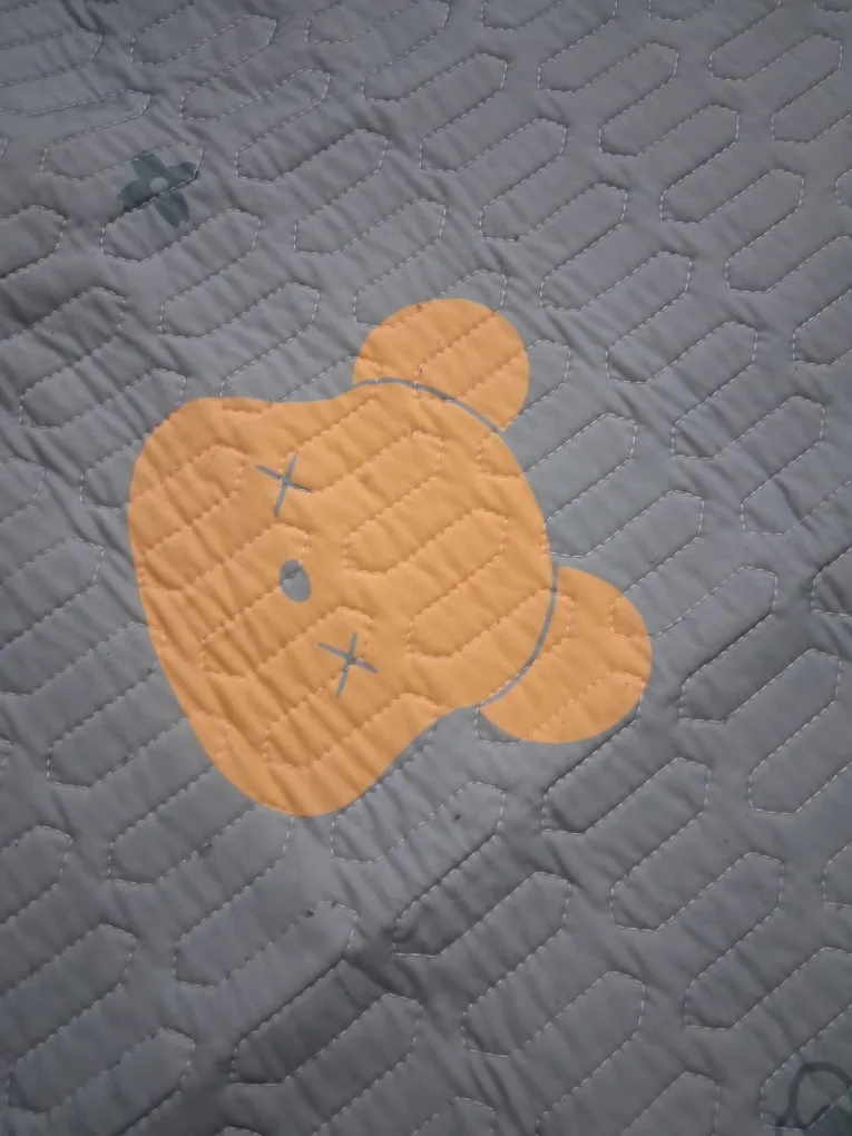 Cute Bear-Themed Dog Cooling Mat image indicator(4)