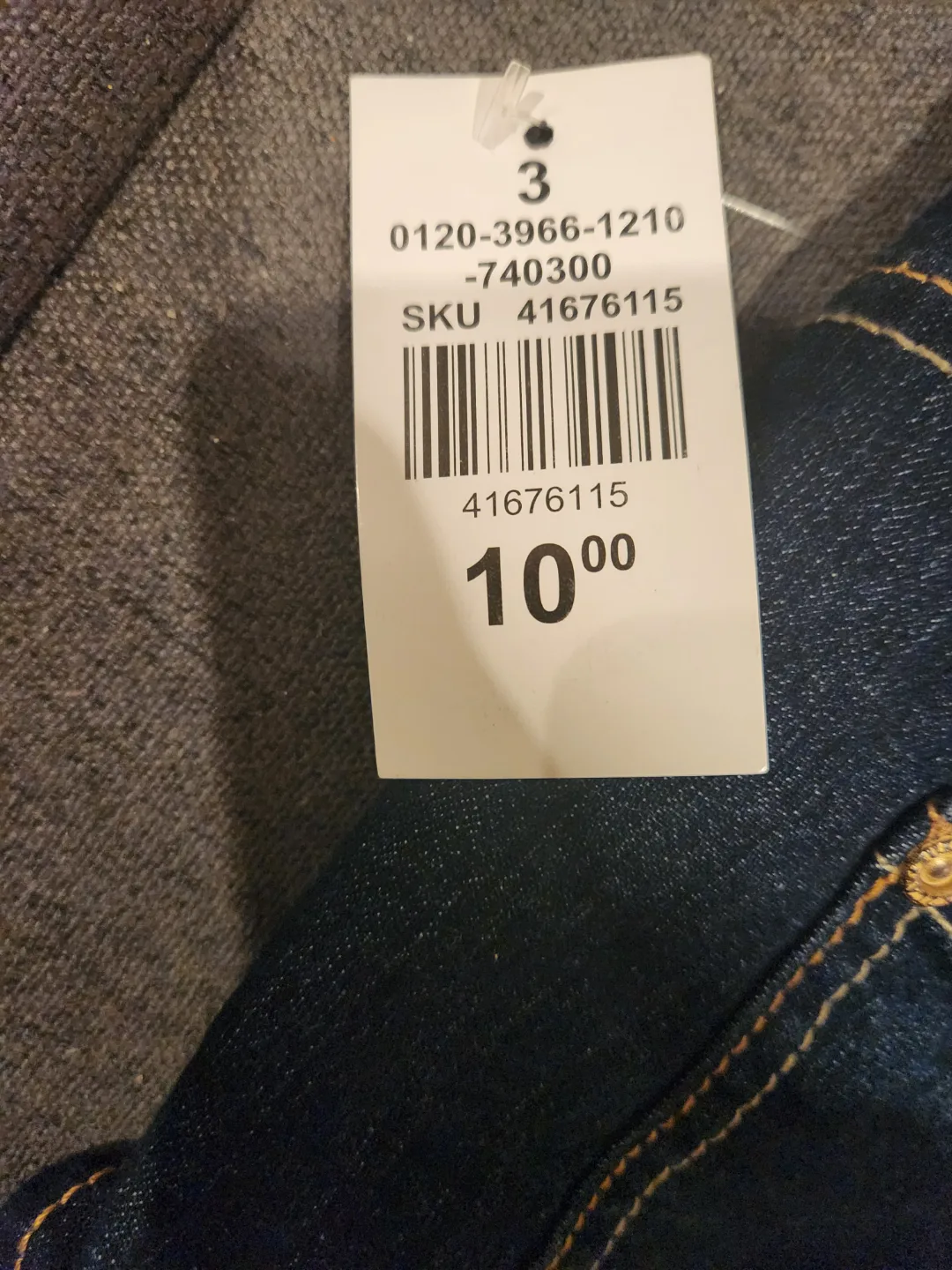 Small size women's skirt and jean shorts image indicator(8)