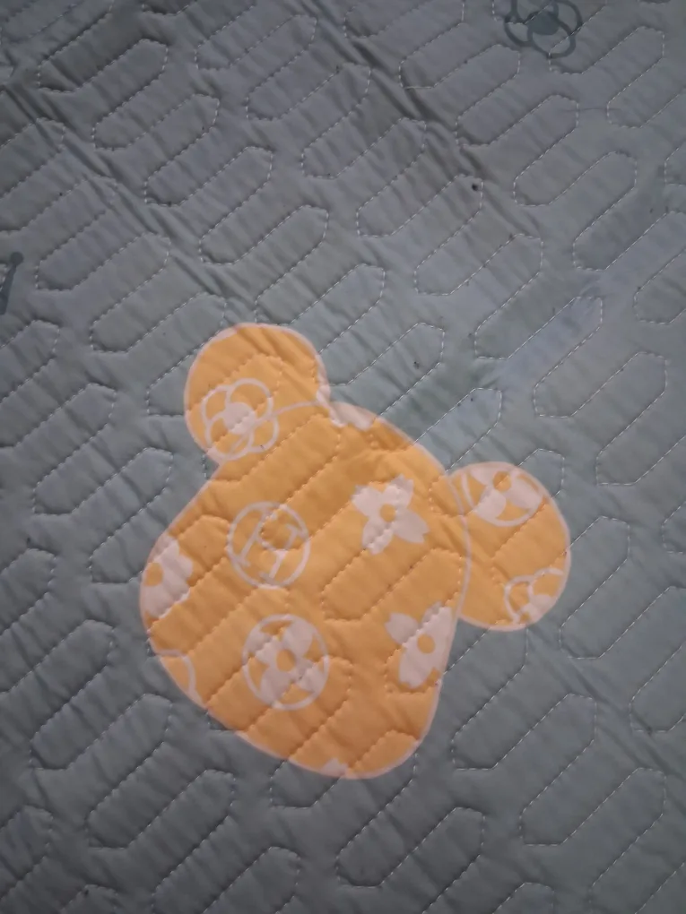 Cute Bear-Themed Dog Cooling Mat image indicator(3)