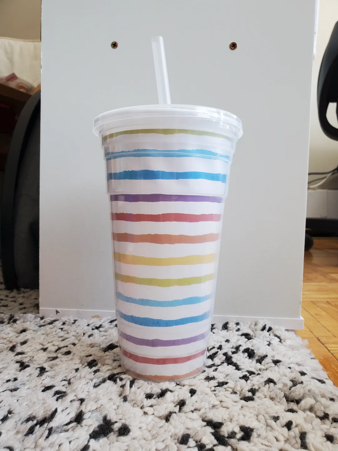 💚🌱Reusable Striped Tumbler with Lid and Straw thumbnail