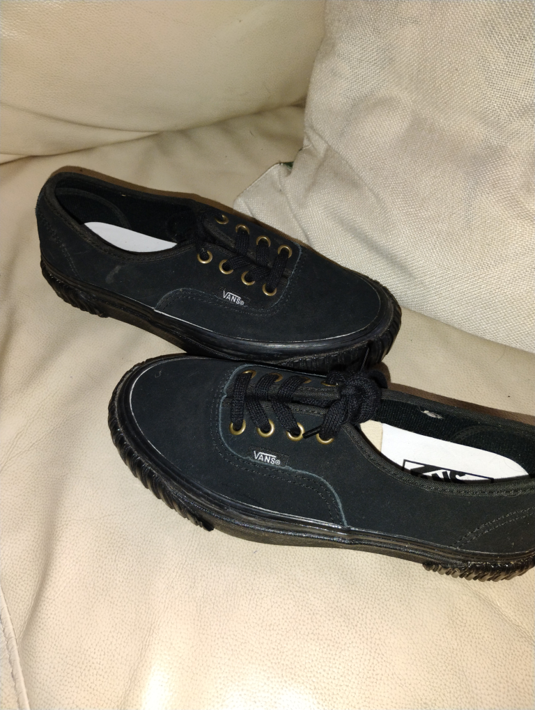 Vans Unisex Black Skate Shoes - Size 4 UK - photo 2