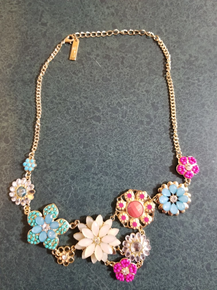 Glamour floral necklace - photo 2
