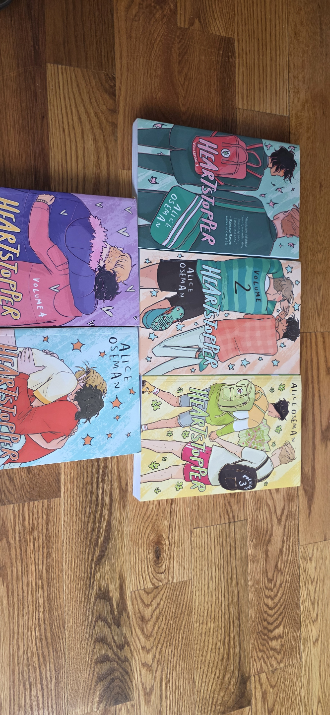 Heartstopper Graphic Novel Complete Collection - Volumes 1-5 - photo 2