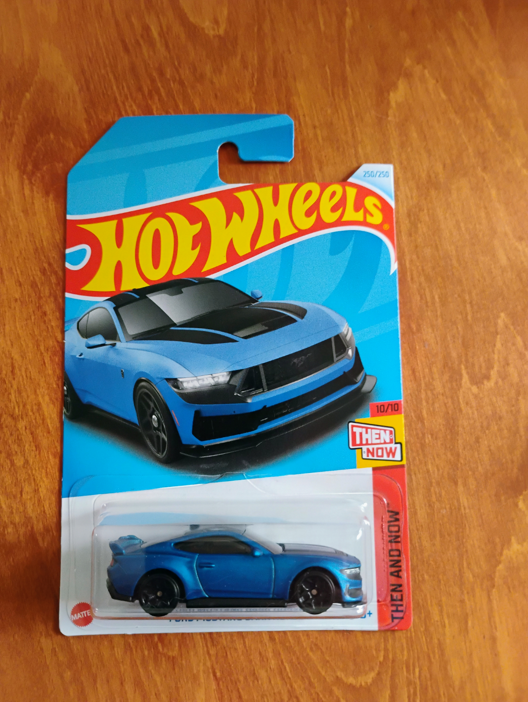 Ford Mustang dark horse