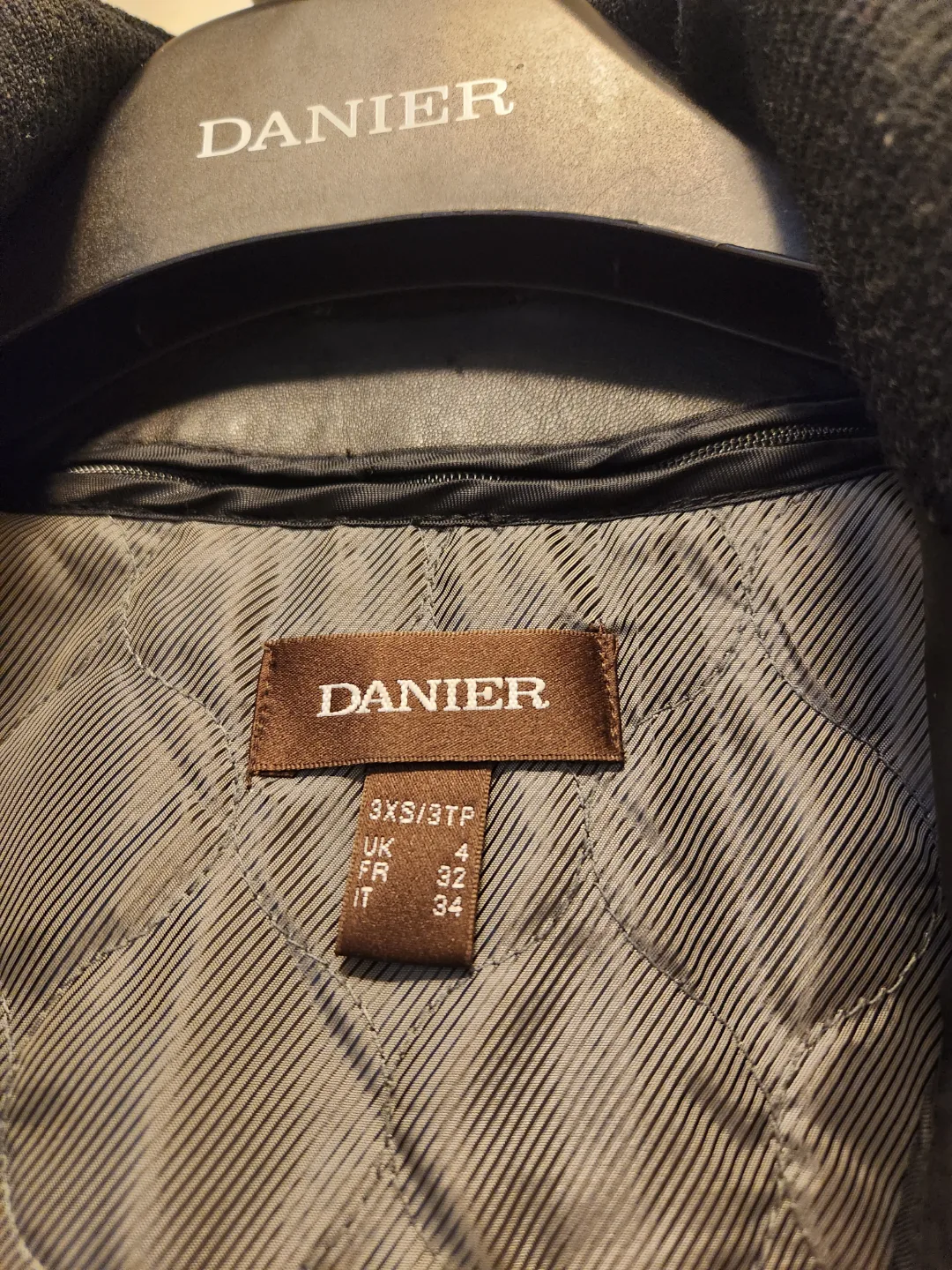 Danier Leather Jacket image indicator(6)
