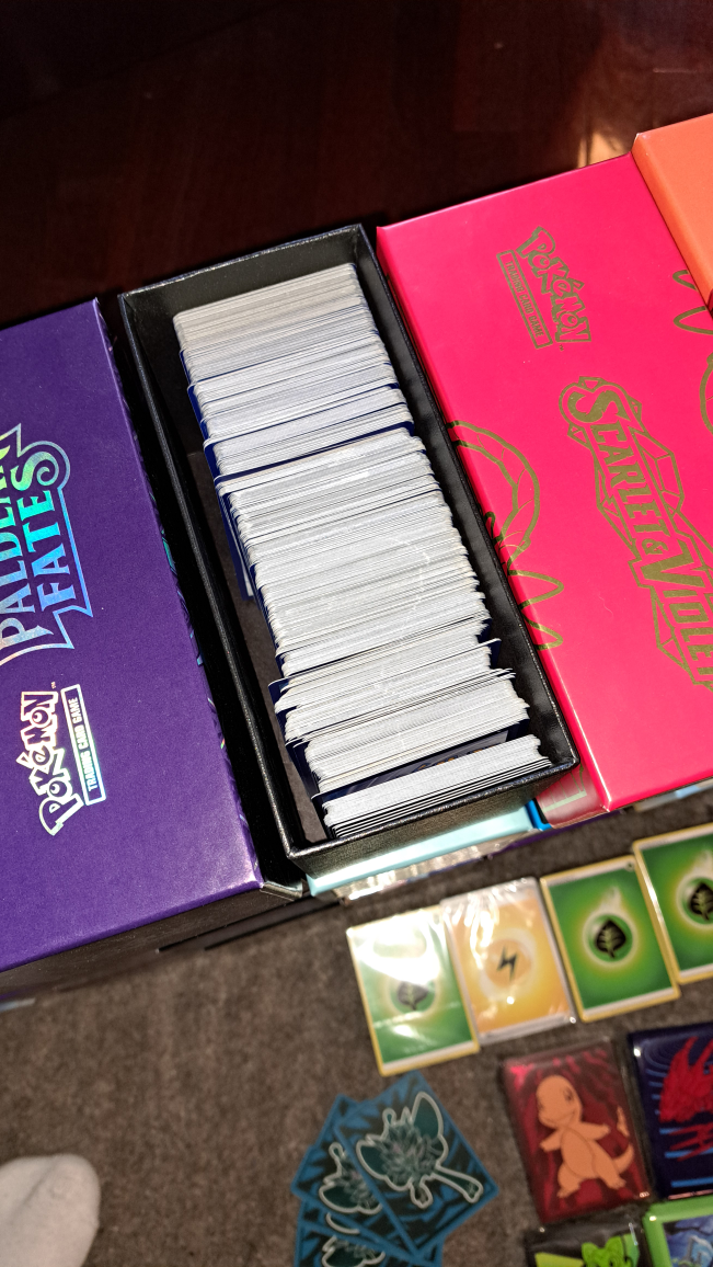 Huge Pokémon TCG Collection - Bulk Lot! - photo 2