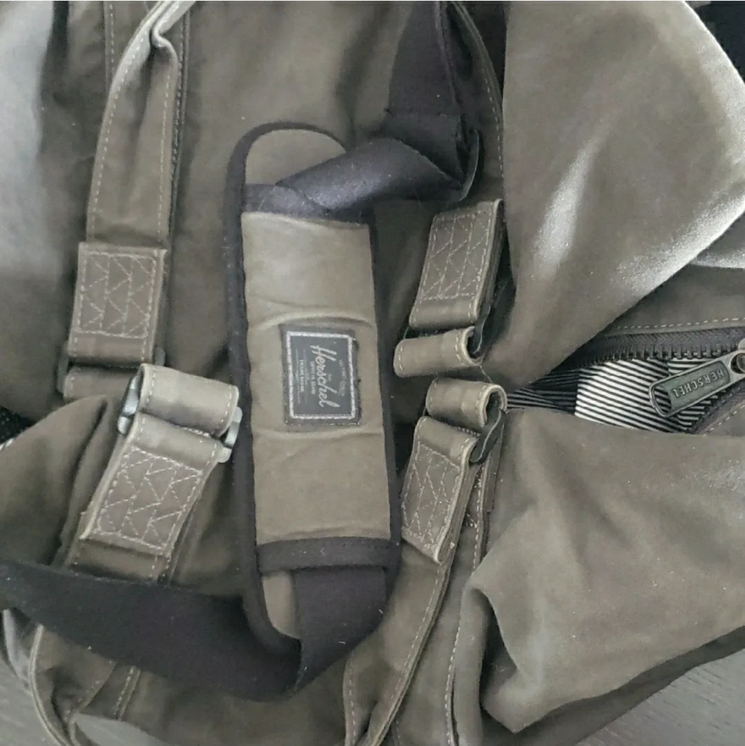Herschel Duffle / Travel / Sport Bag image indicator(5)