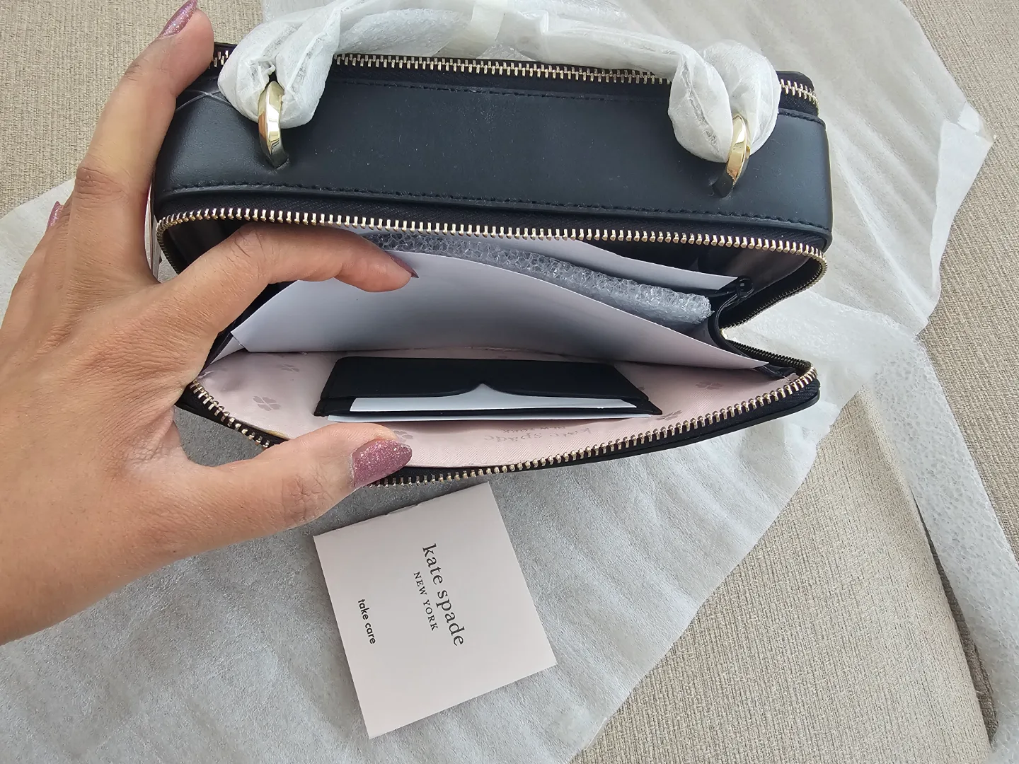 BNWT Authentic Kate Spade New York Black Crossbody Bag image indicator(7)