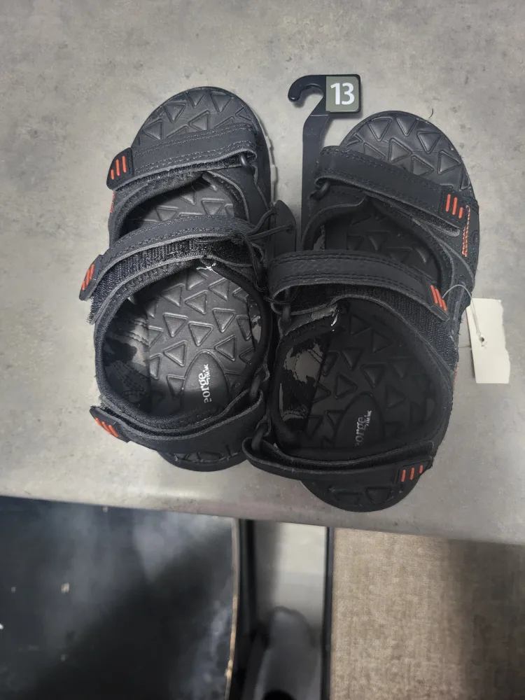 Boys' Size 13 Black Athletic Sandals