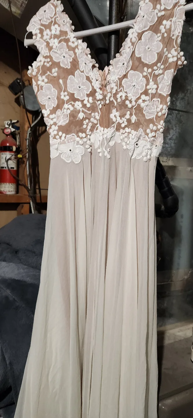 Stunning Beige and White Dance Dress💚 image indicator(2)