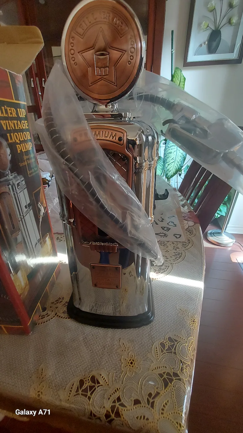 Vintage Liquor Dispenser Pump image indicator(2)