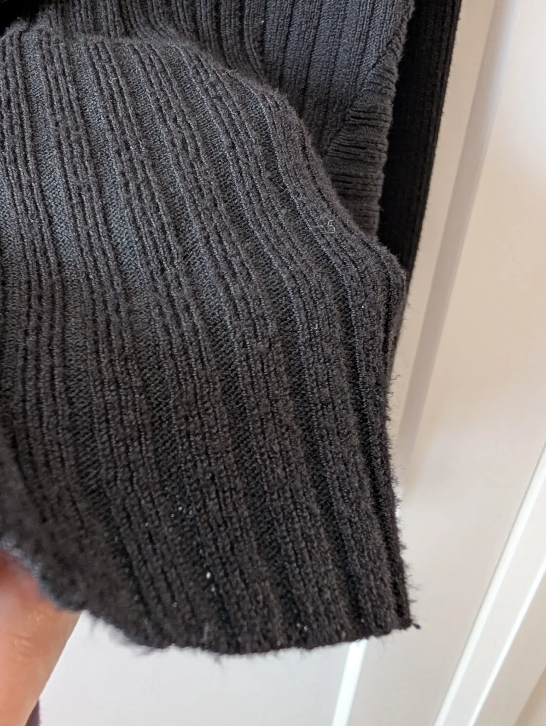 Verve Ami Black Ribbed Cardigan - Size Large image indicator(8)