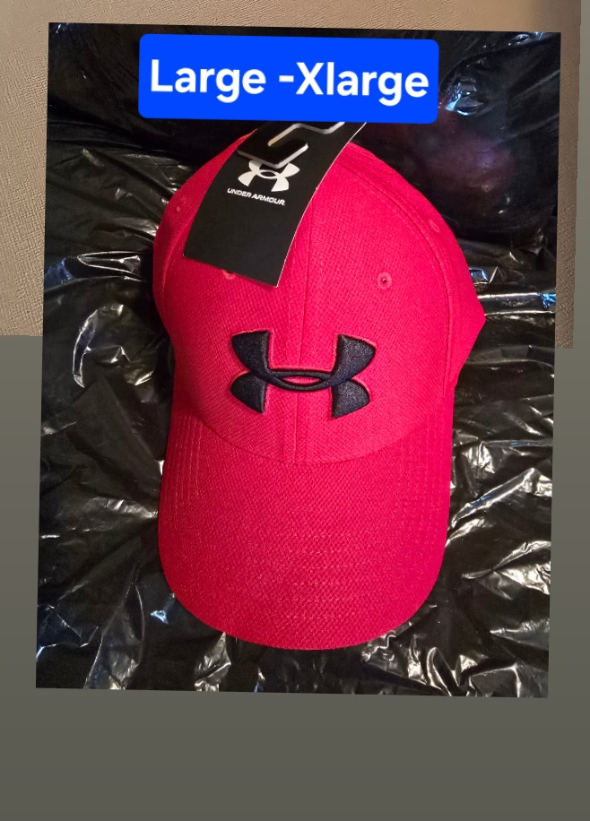 💚Under Armour Red Baseball Cap - Large/XLarge