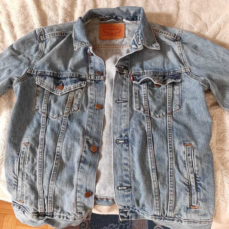 Levi's Denim Jacket - Size Medium