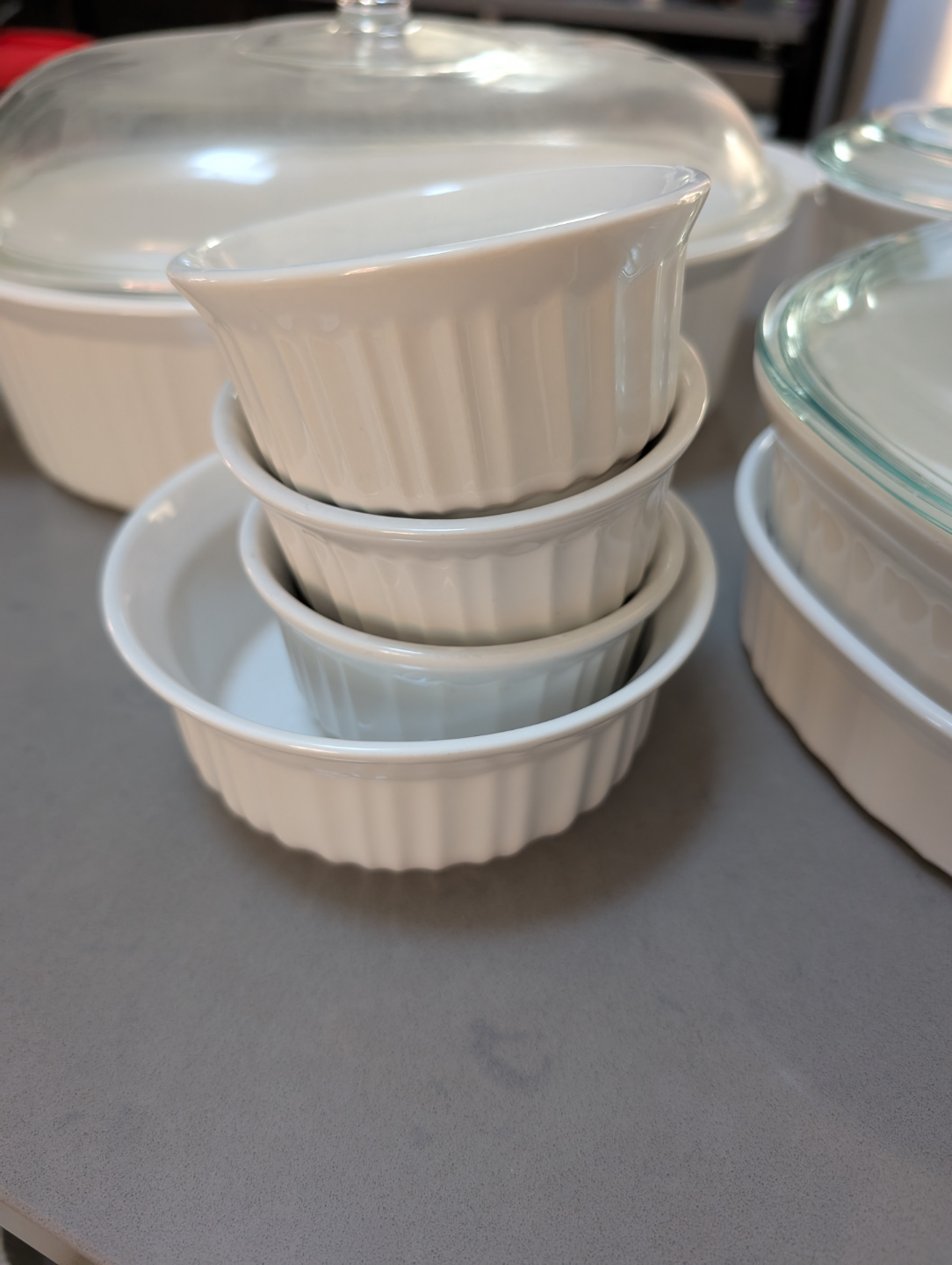 White Ceramic Bakeware Set with Lids - photo 3