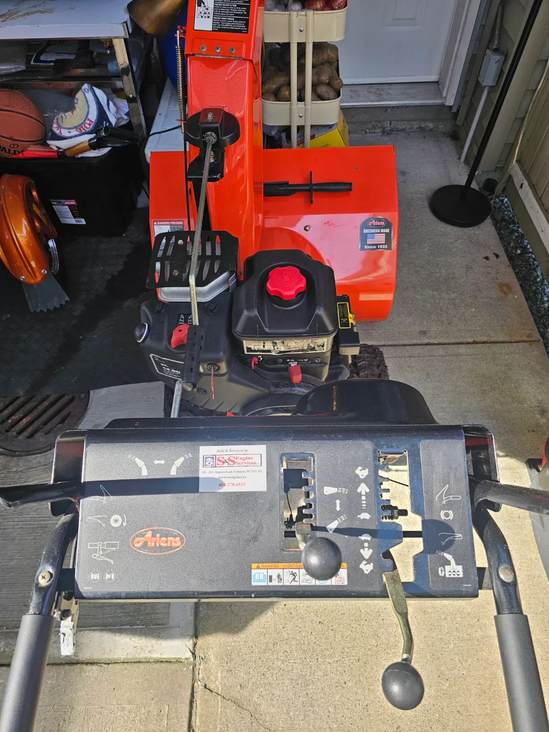 Ariens Deluxe 30 306cc Snow Blower image indicator(5)