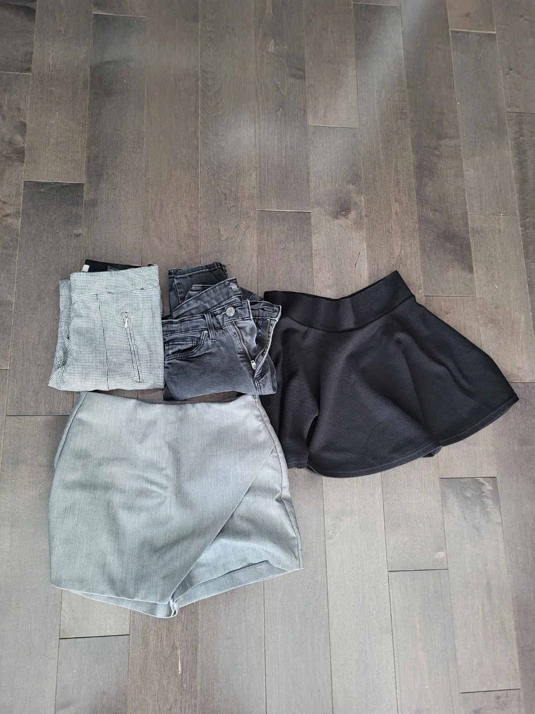 Women's Clothing Bundle: Pants, Skorts, and Skirt thumbnail
