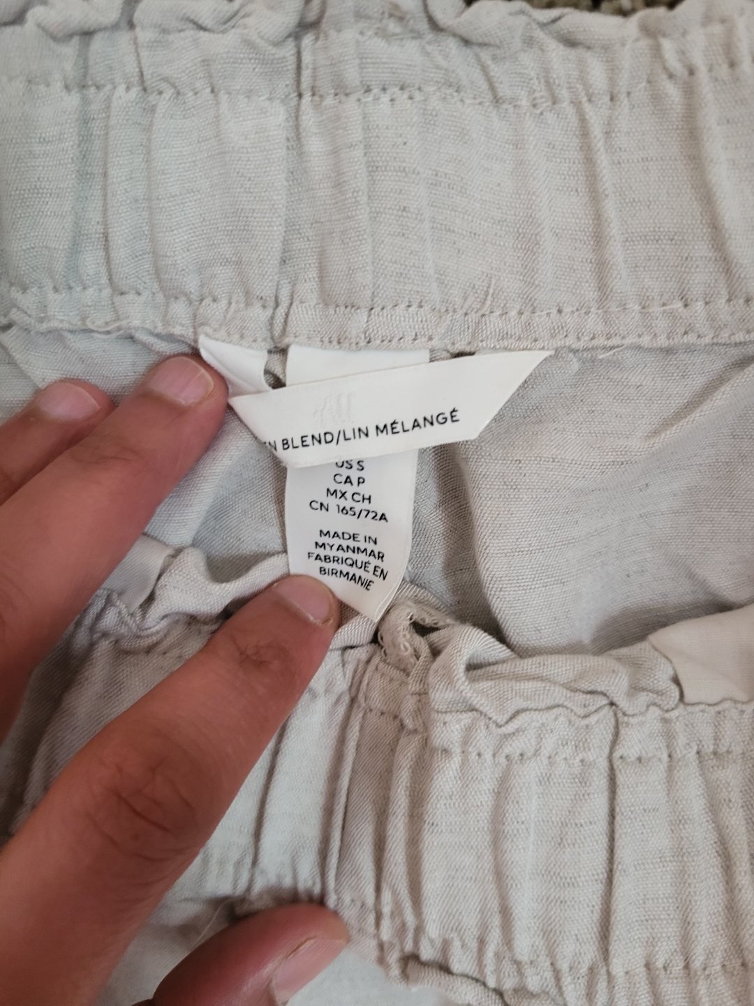 H&M Beige Linen Blend Shorts, Size Small - photo 2