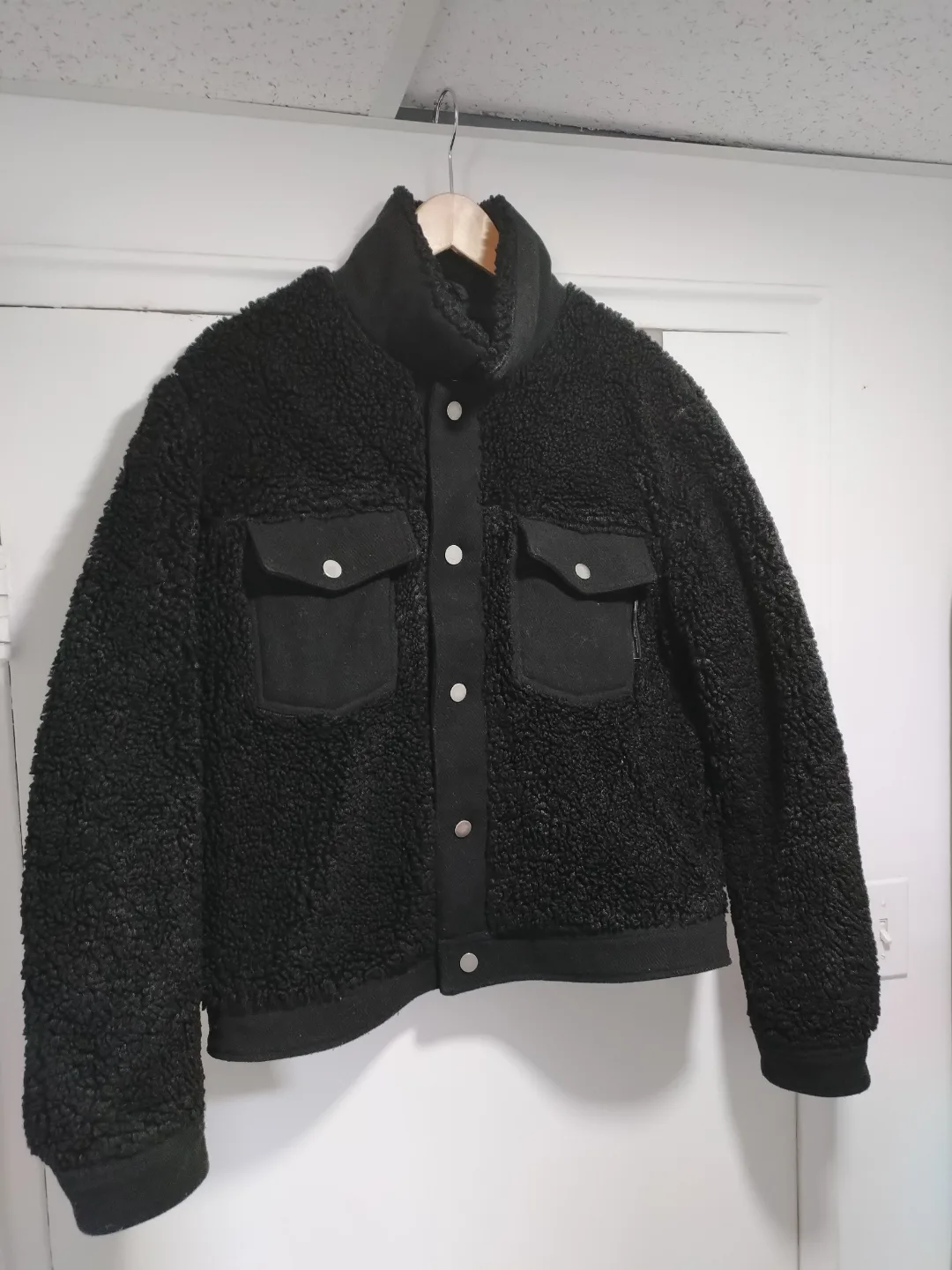 Pull&Bear Black Teddy Jacket Size 40 image indicator(2)
