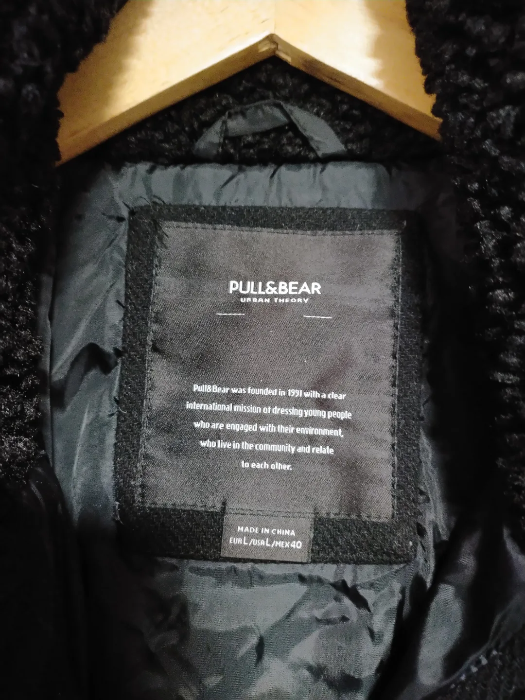 Pull&Bear Black Teddy Jacket Size 40 image indicator(5)