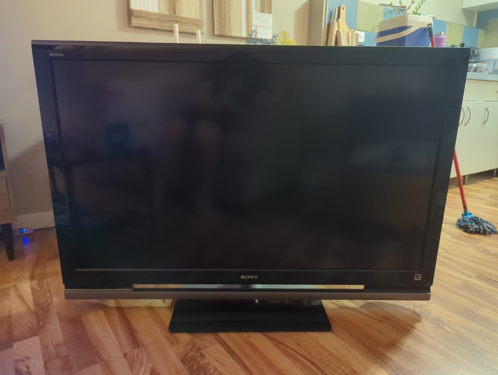 Sony KDL-52V4100 52-inch LCD TV