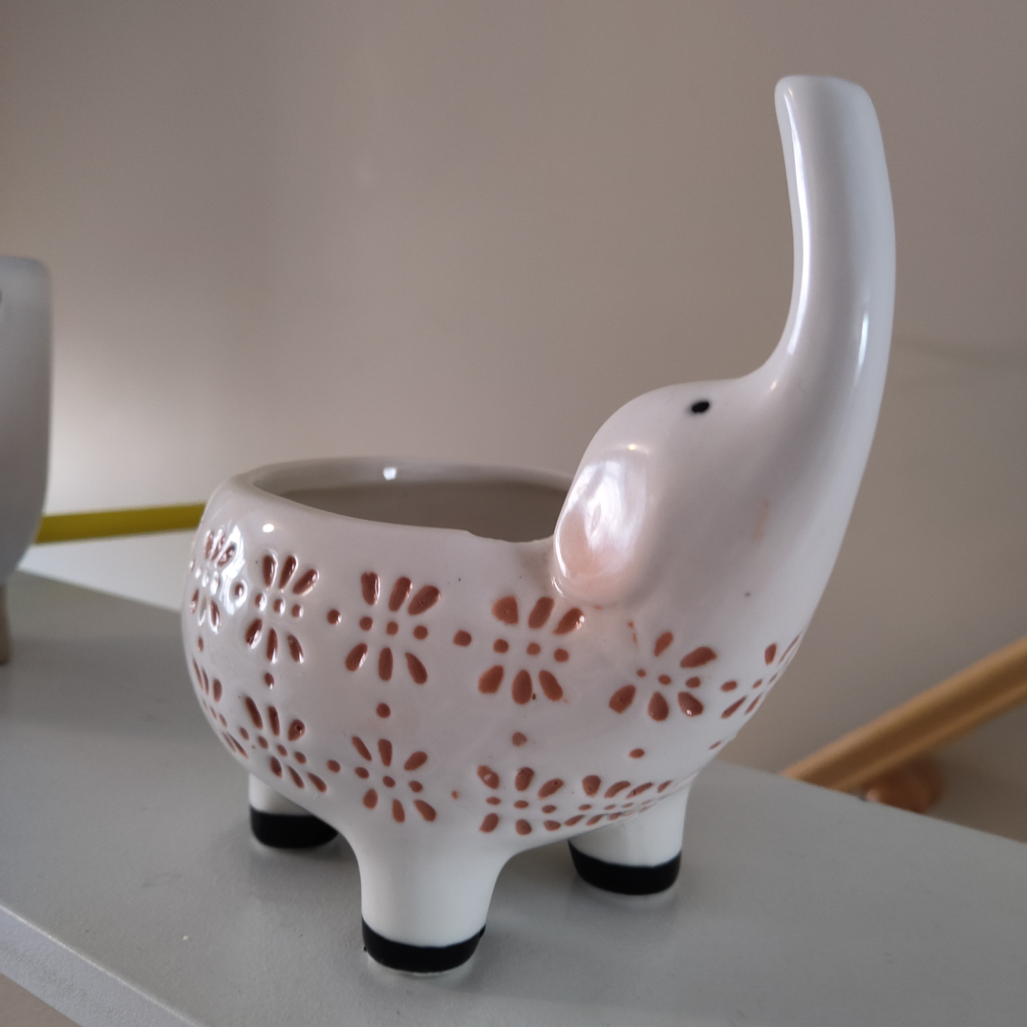 Adorable Elephant Planter Pot - photo 2