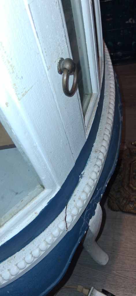 Vintage Oval Glass-Front Table - photo 3