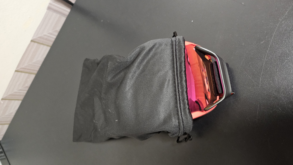 Red Ski Goggles with cloth bag. - photo 2