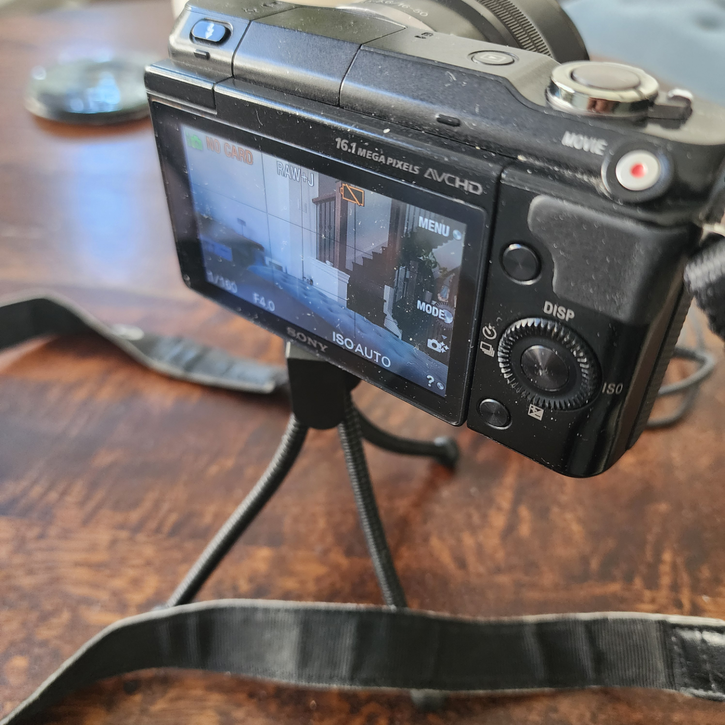 Sony Alpha a5000 Mirrorless Camera with Charger - photo 2