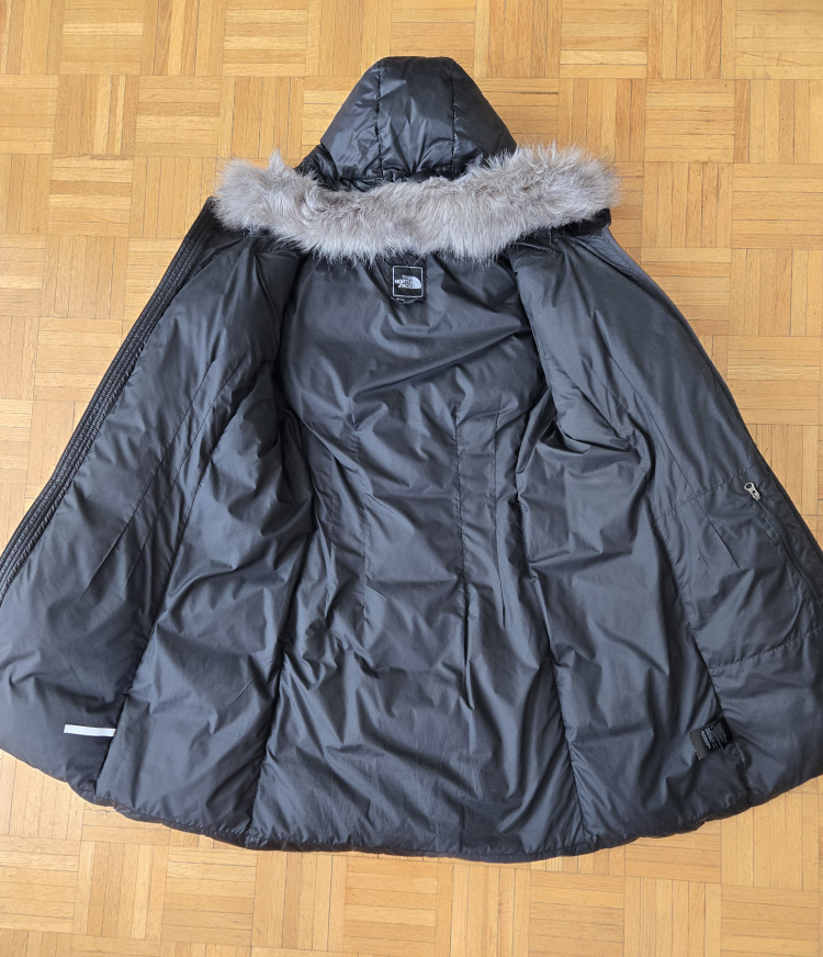 The North Face Women's Down Parka with Faux Fur Hood - photo 2