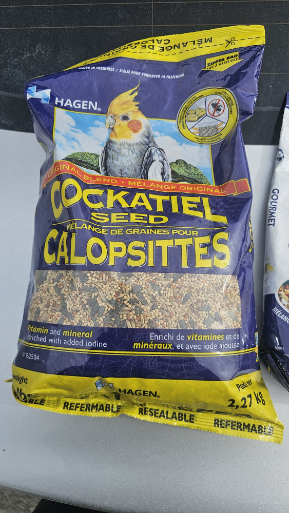 Hagen Cockatiel Seed & Gourmet Cockatiel Seed Mix