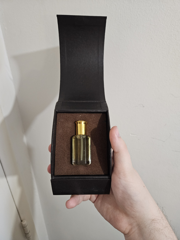 Arabian Oud Sultan Perfume Oil - photo 2