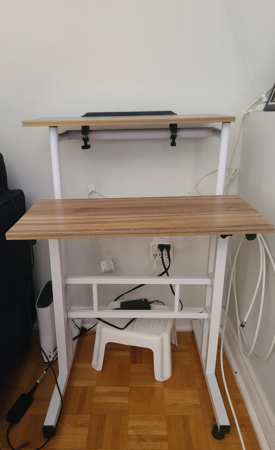 Adjustable Height Standing Desk thumbnail