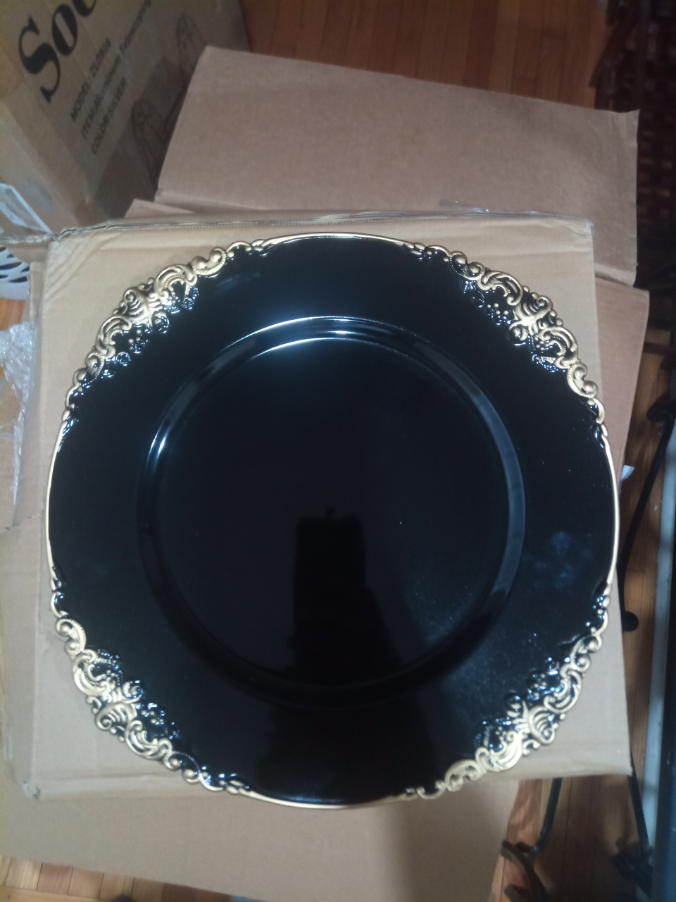 Elegant Black Charger Plates with Gold Accents
